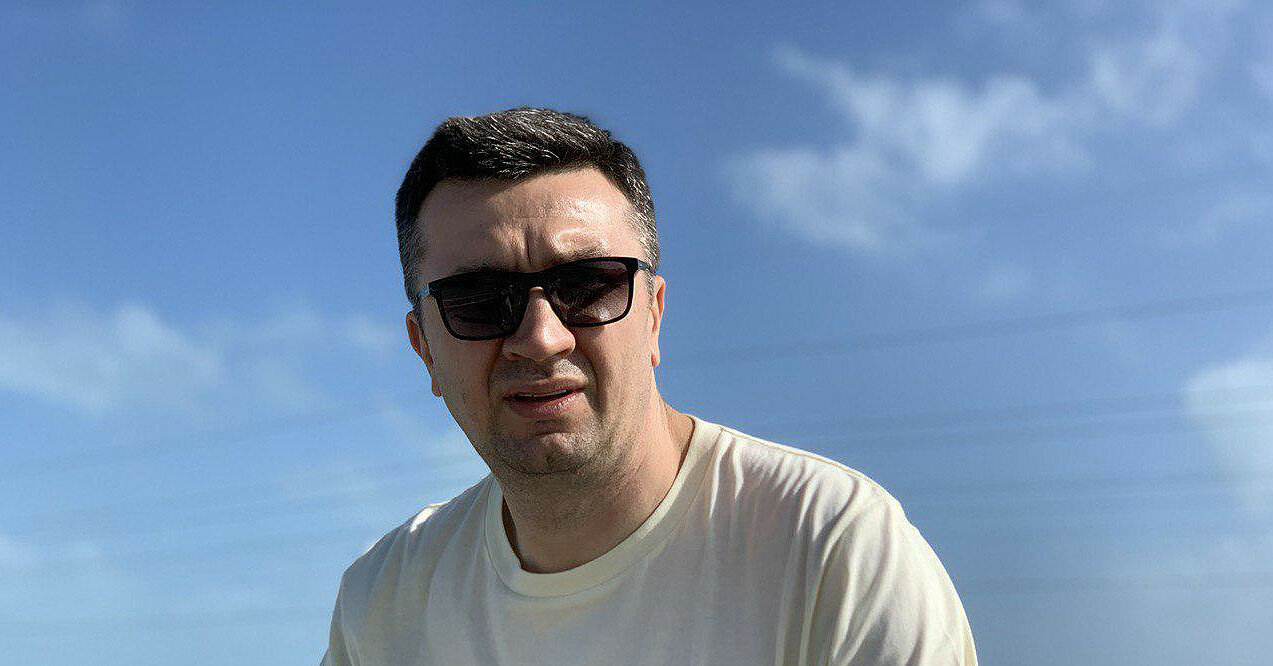 Блогер Иванов официально не работает на телеканале "Рада" – директор