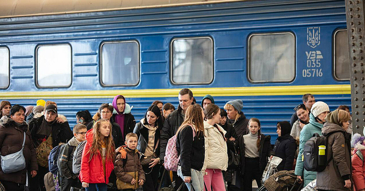 Скільки грошей потрібно для виїзду за кордон: поради українським біженцям