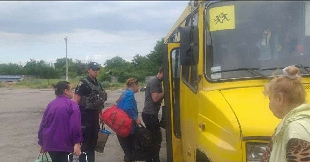 Гайдай: за сегодня из Лисичанска эвакуировали 34 человека, в том числе детей