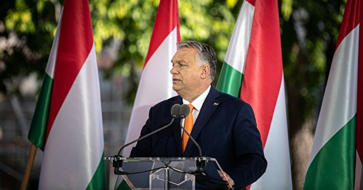 Орбан: Угорщина підтримає статус кандидата в ЄС для України