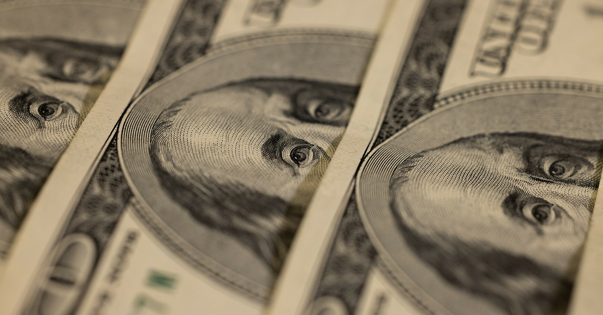 Нацбанк пытается остановить рост доллара
