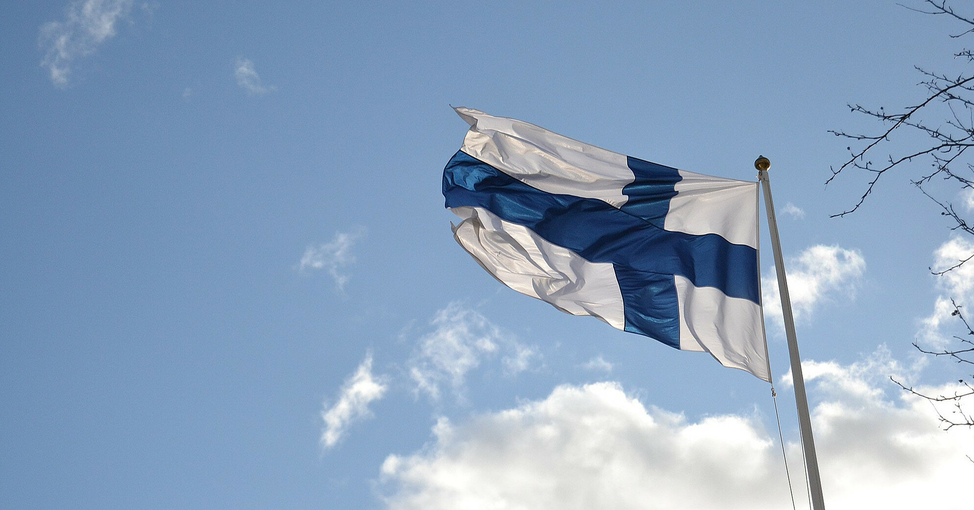 Yle: финский город на границе с РФ будет ежедневно включать гимн Украины