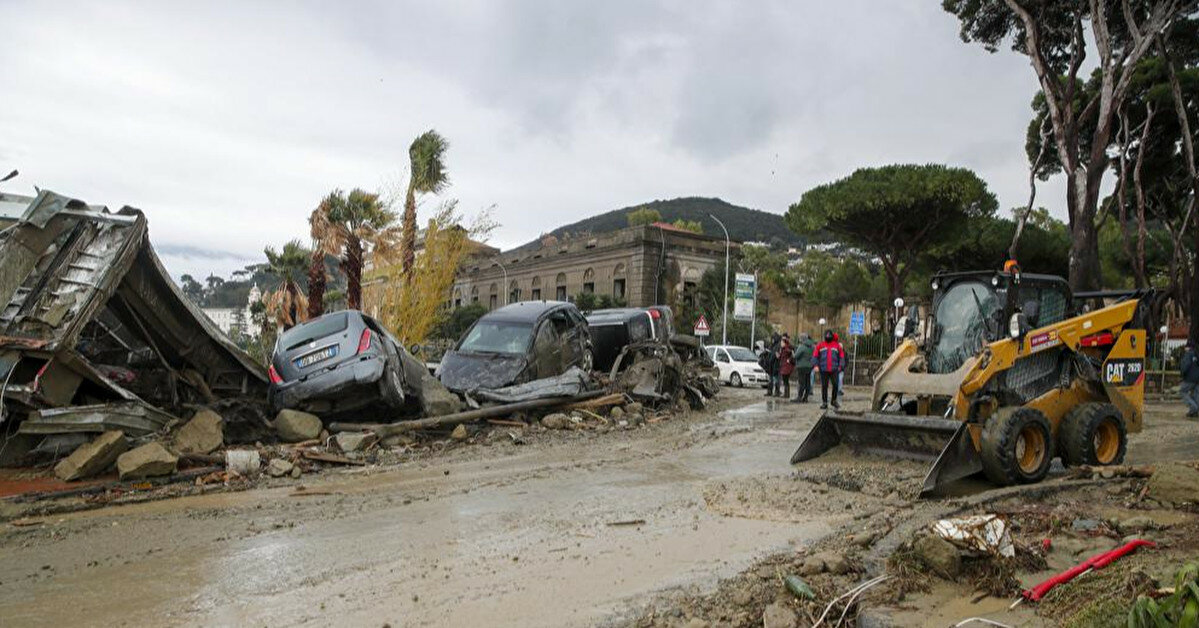 ЗМI: Через зсув на італійському острові десятки людей зникли безвісти