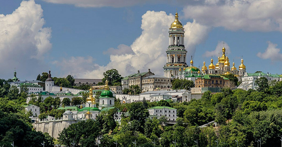 Киево-Печерскую лавру официально зарегистрировали как монастырь ПЦУ