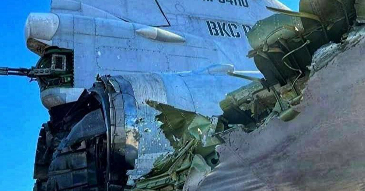 Воздушные силы показали фото поврежденной техники на аэродроме в Рязани