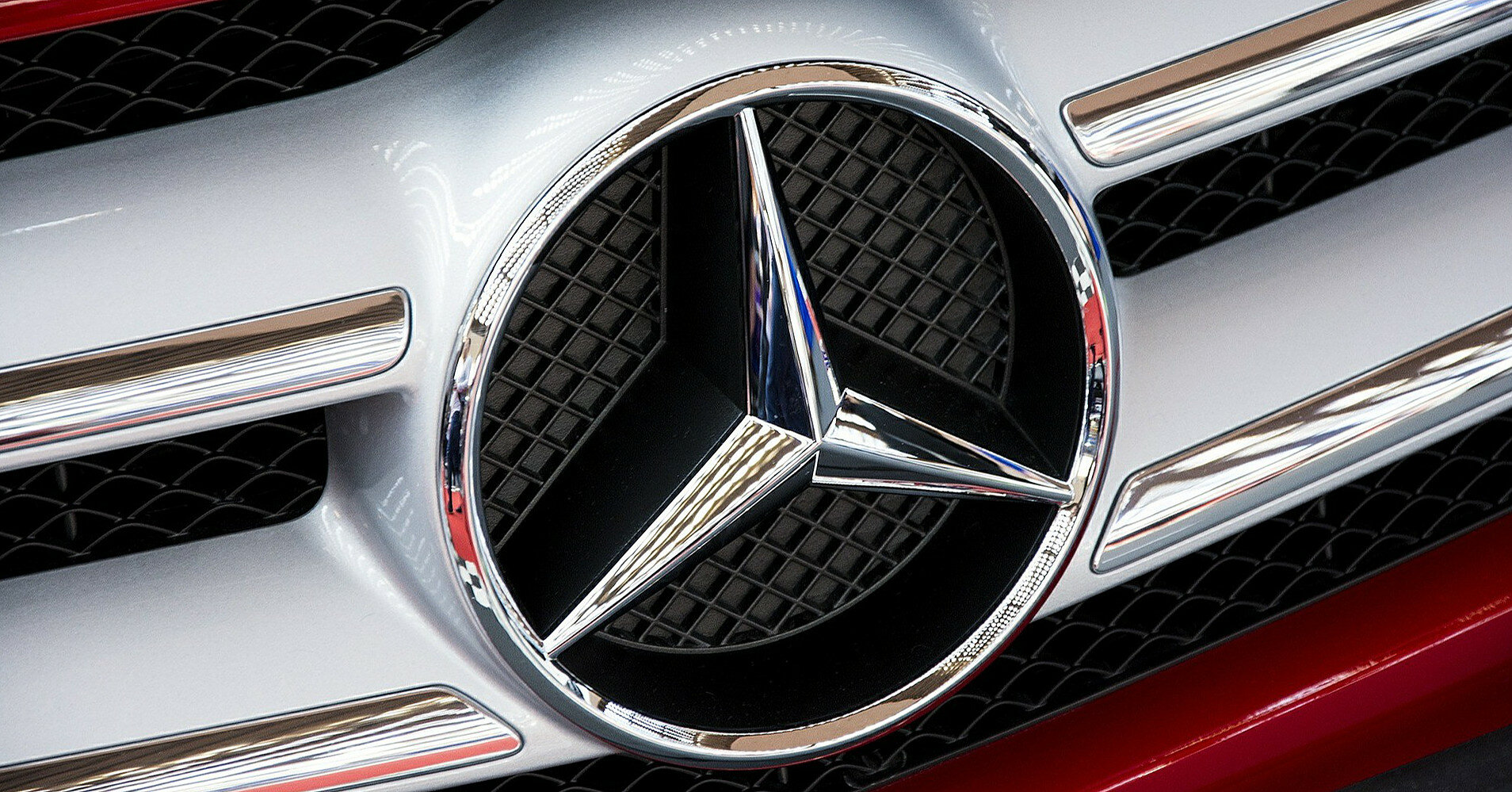 Mercedes-Benz першим сертифікував автопілот 3 рівня у США