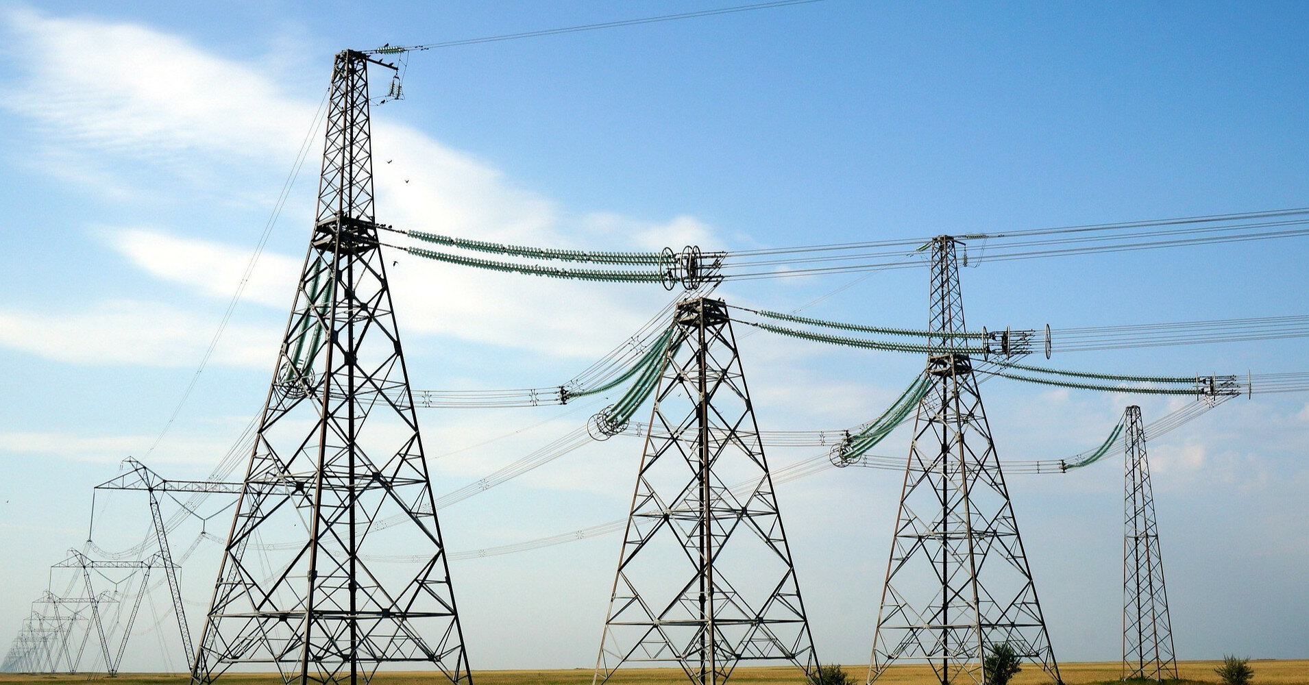 Укренерго: споживання електроенергії зростає, в Одесі – аварійні відключення