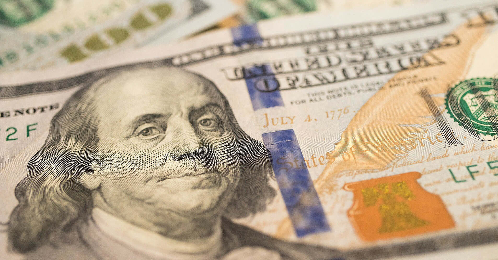 Почему доллар растет в цене
