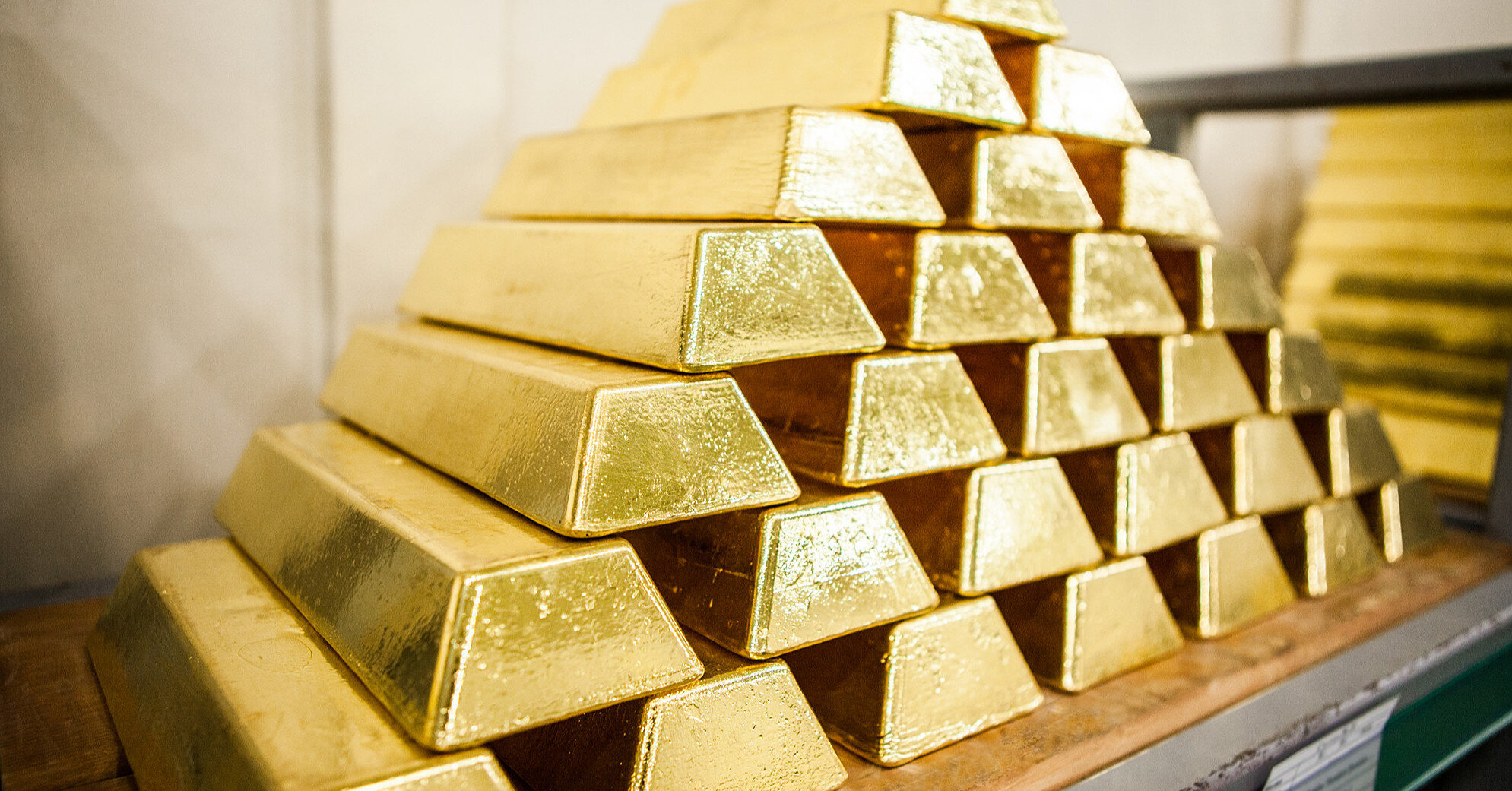 Торгівля російським золотом перемістилася до Гонконгу через санкції – ЗМІ