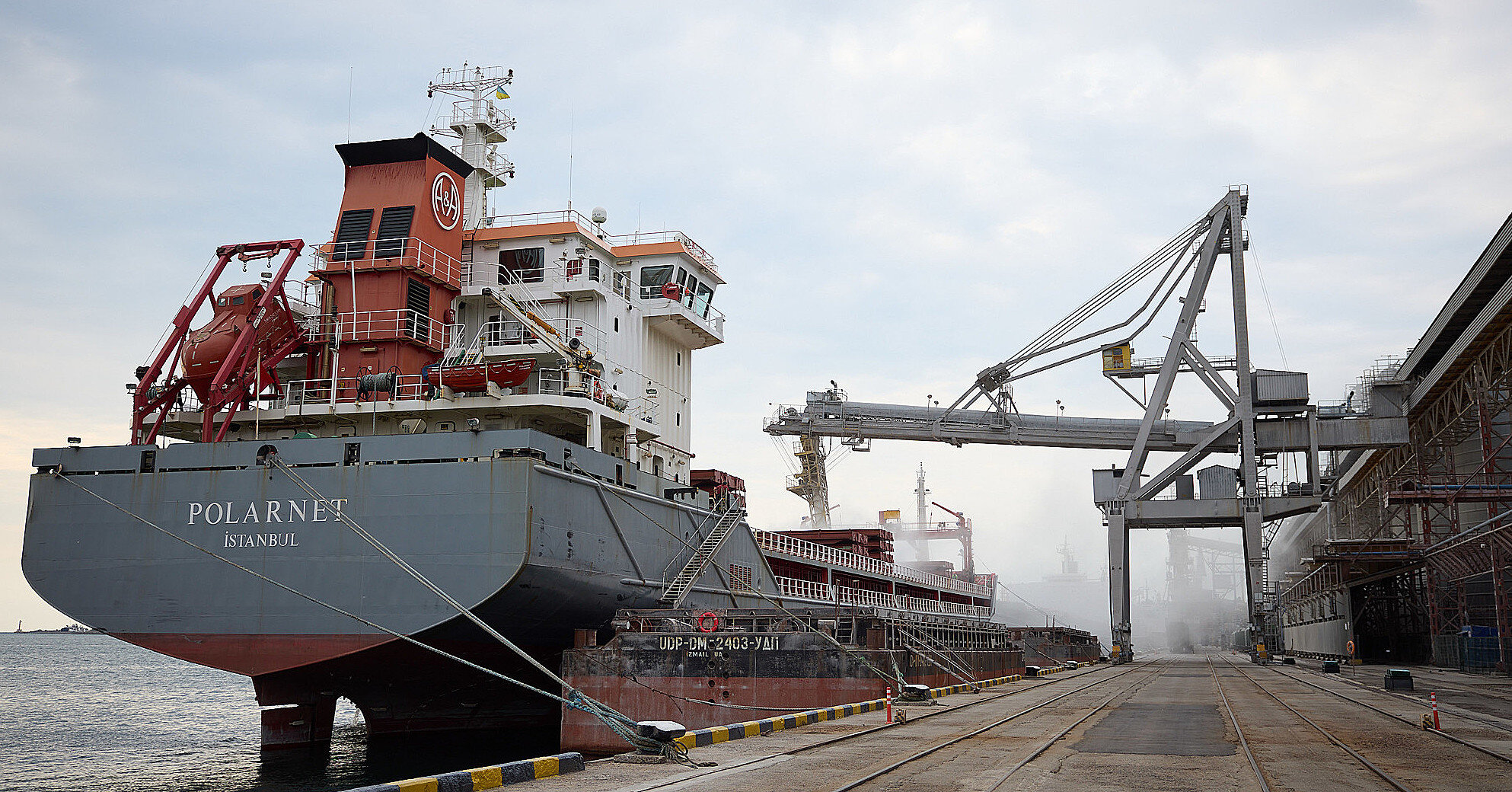 З України вийшло 100-те судно у рамках роботи коридору в Чорному морі - посол США