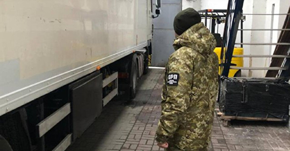 ДПСУ: З Польщі в Україну намагалися незаконно ввезти російські автозапчастини