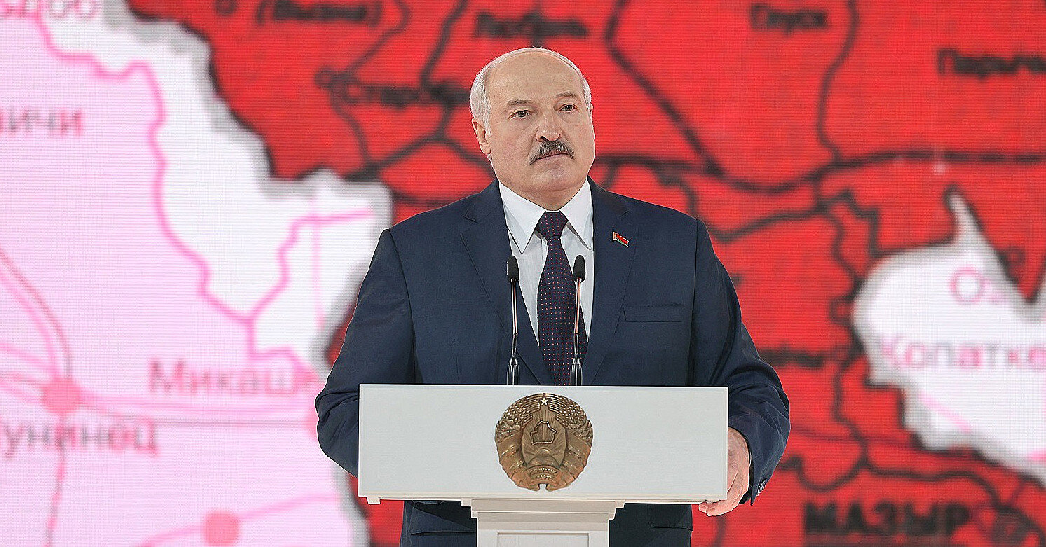 Лукашенко заявив, що Білорусь готується до війни