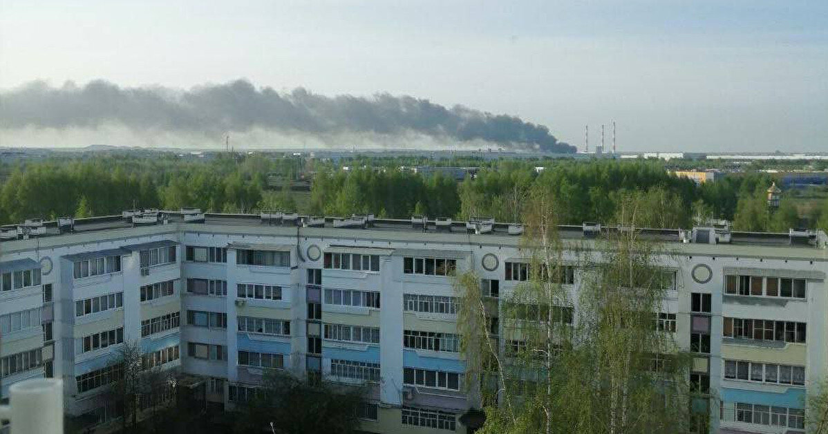 В Татарстане загорелся завод КамАЗ, который поставляет грузовики армии РФ