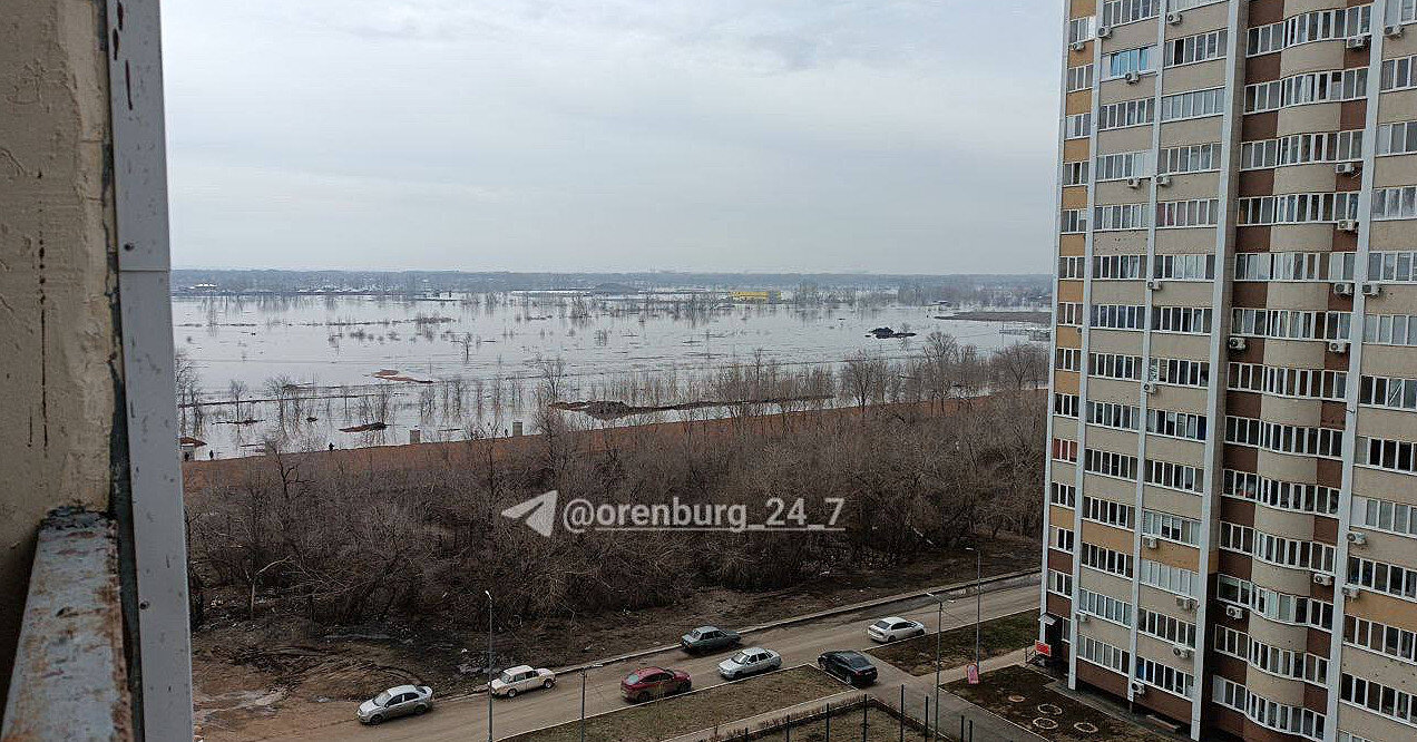Оренбург продовжує затоплювати, у Путіна заявили про "невтішні прогнози"