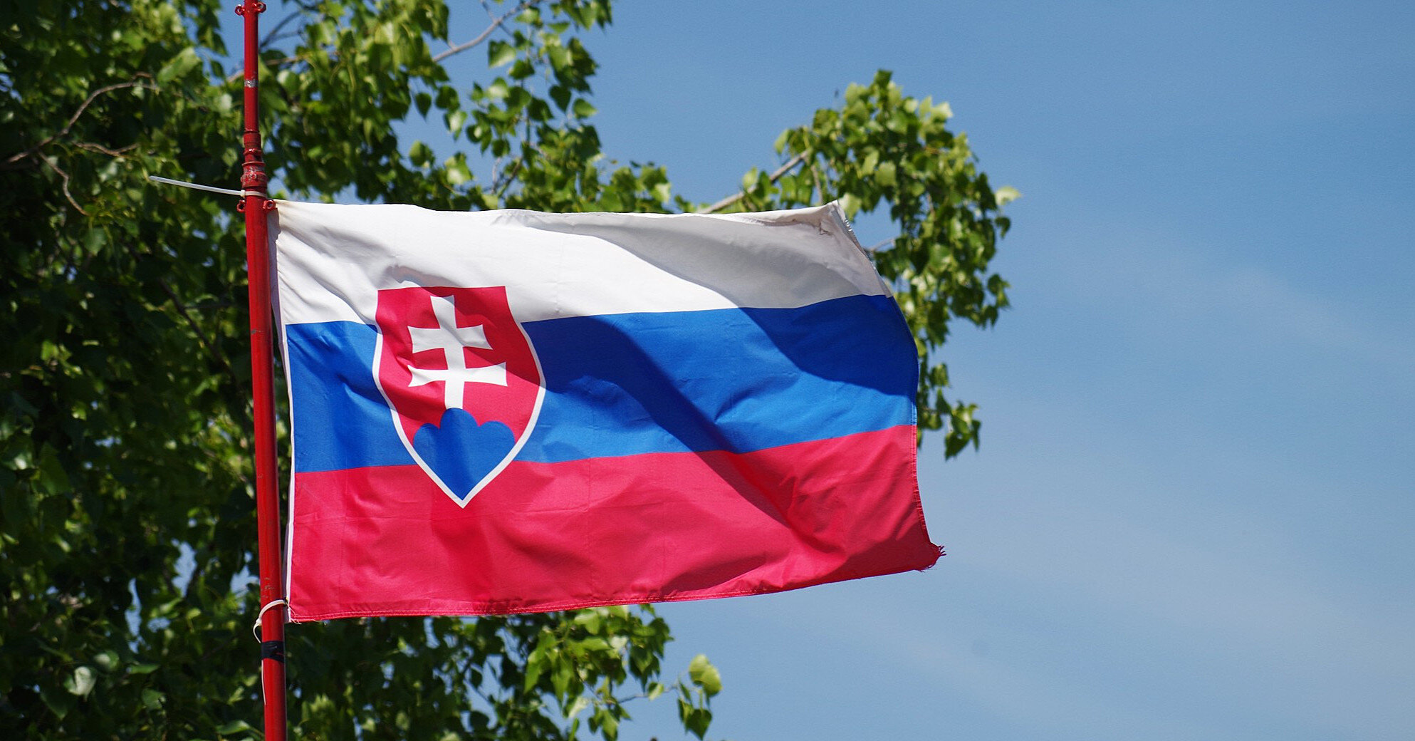 На президентських виборах у Словаччині може перемогти соратник Фіцо