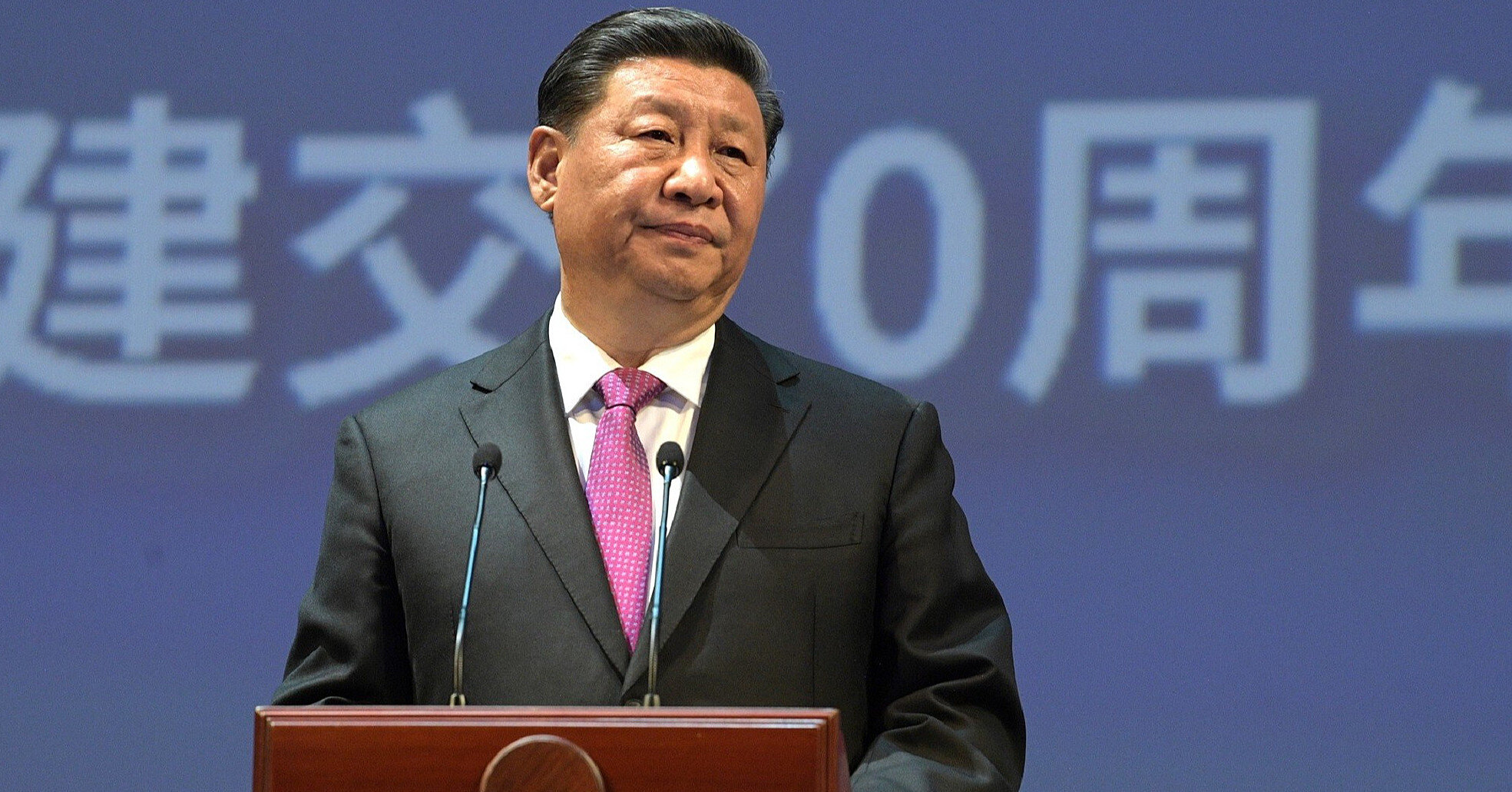 Си Цзиньпин призвал Макрон не допустить новой "холодной войны"