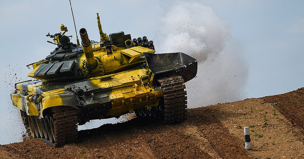 Британская разведка объяснила, почему РФ отменила танковый биатлон