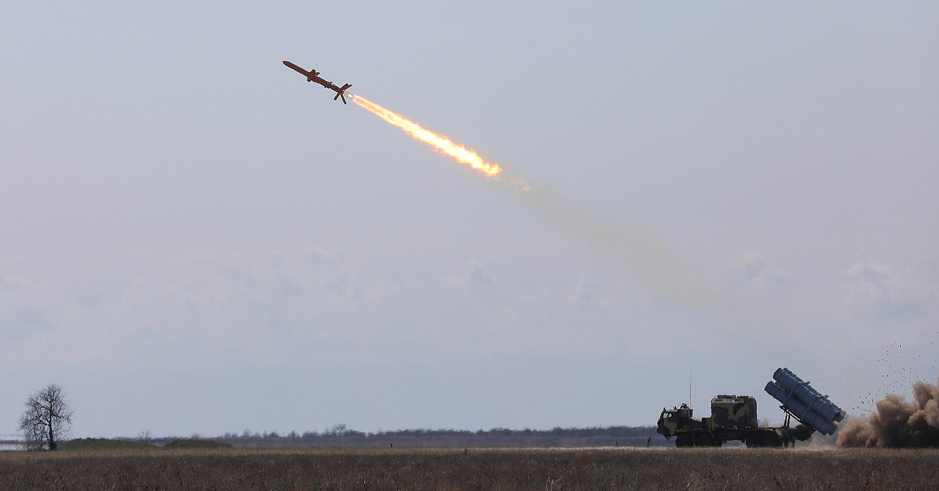 Украина будет применять свои ракеты - Зеленский