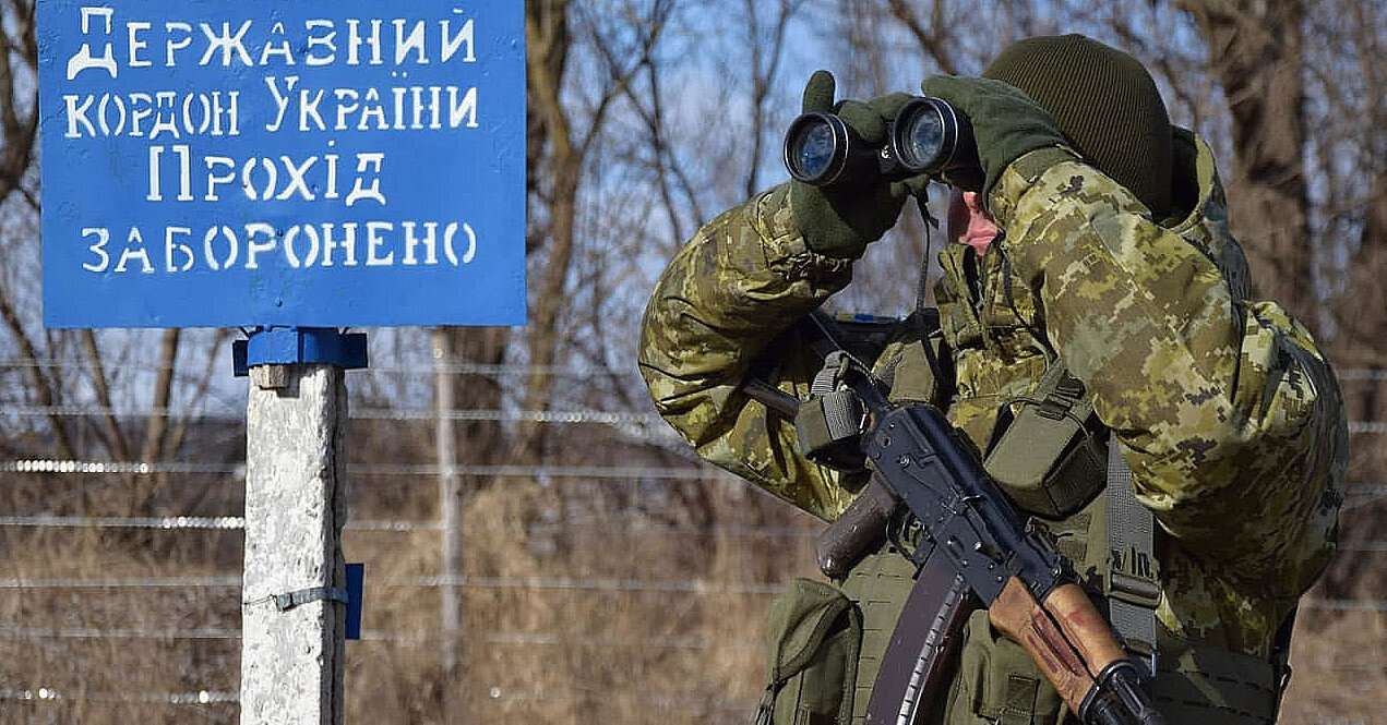 У ДПСУ відповіли, чи перевіряють оновлення даних у військовозобов'язаних жінок на кордоні