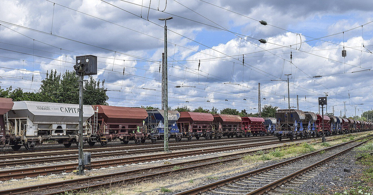 У Бєлгородській області РФ потяг зійшов з рейок після "втручання в роботу"