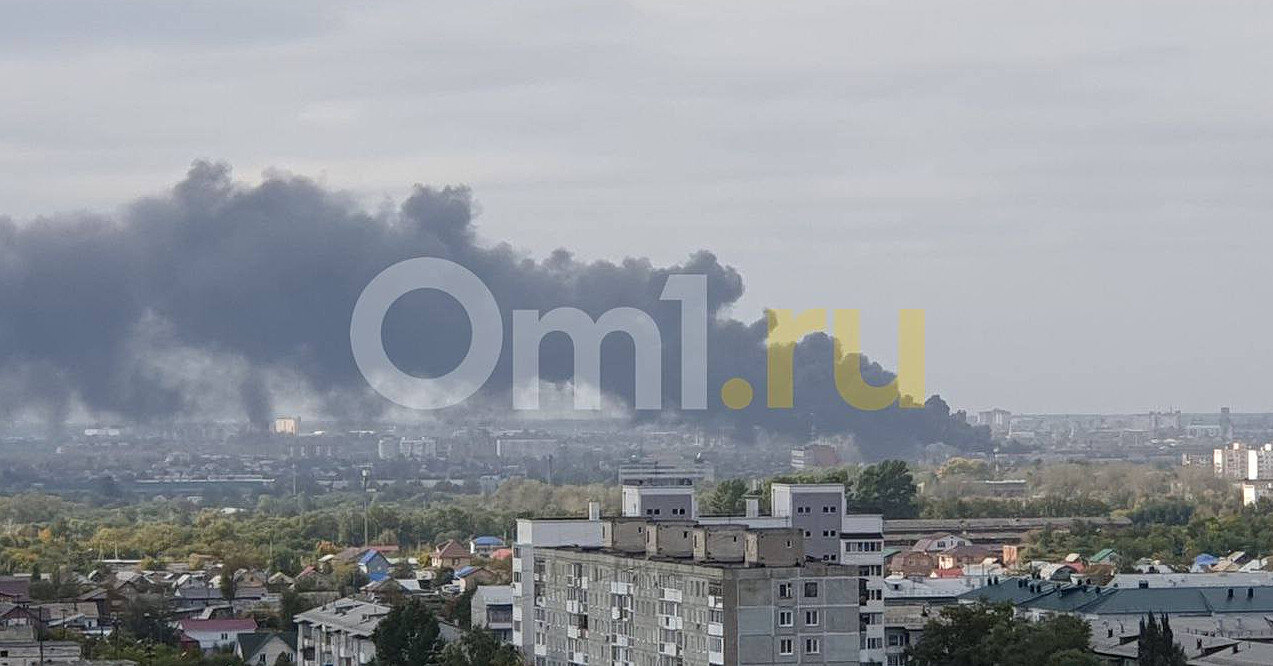 У російському Омську сталася пожежа на військовому заводі